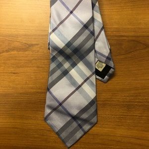 Burberry neck tie